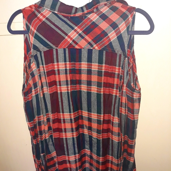 Urban Outfitters Cold Shoulder Top - Picture 3 of 5